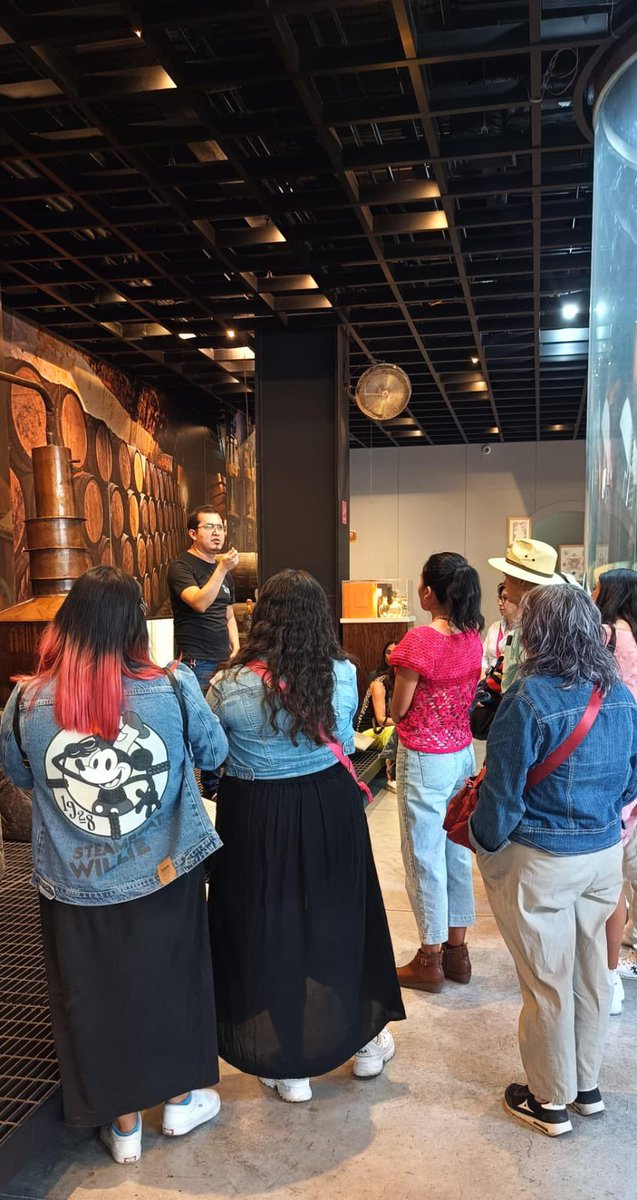 museotelegrafo's tweet photo. Terminamos el #CircuitodeMuseos en el Mutem Garibaldi. Museo del Tequila y el Mezcal 🤩🥳 ¡Muchas gracias a todos los participantes! 🙌🏻✨ 

#MuseoTelégrafo
#EntradaLibre
#FINABIEN https://t.co/WZTyPrt0gJ