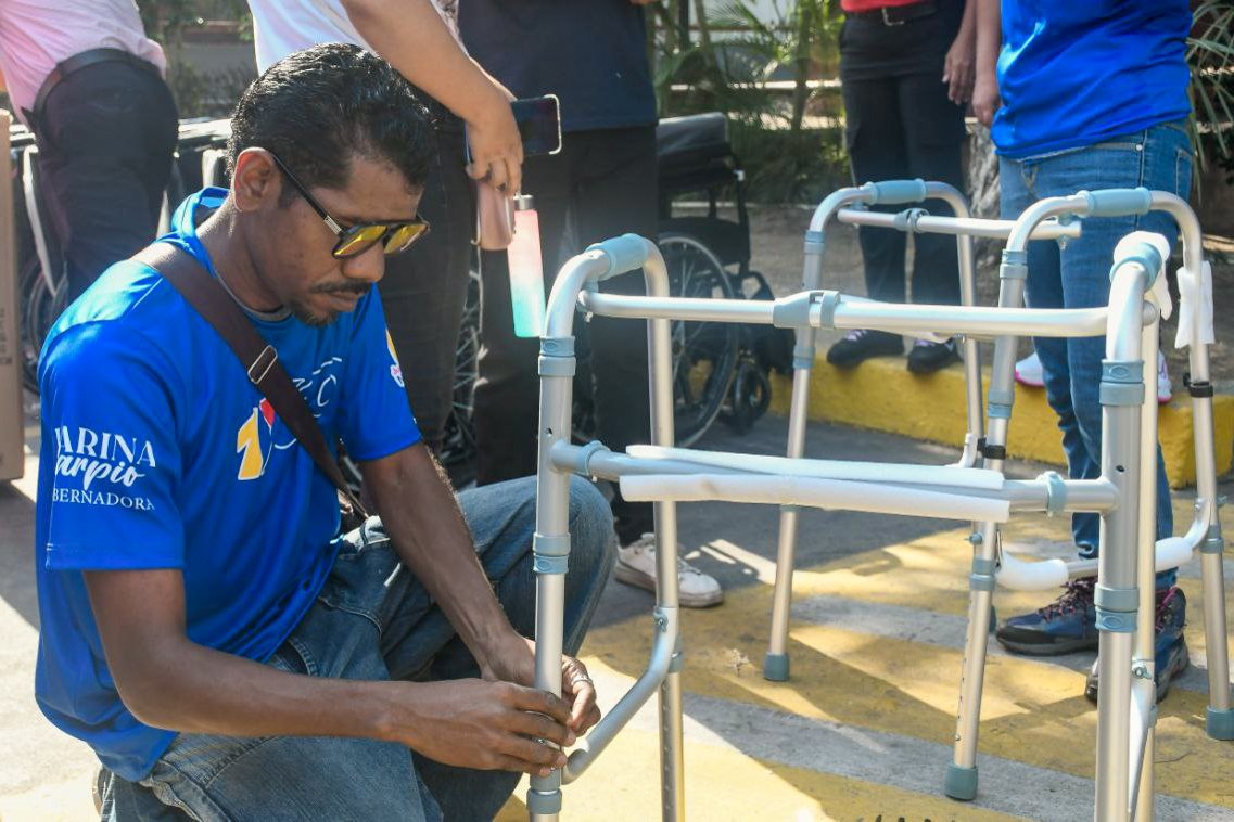 Ya son más de 2 mil 500 casos atendidos en todo el estado. 

Como un solo equipo seguimos dando repuesta inmediata para ustedes.

<a href="/NicolasMaduro/">Nicolás Maduro</a> 
@MPPEDUCACION