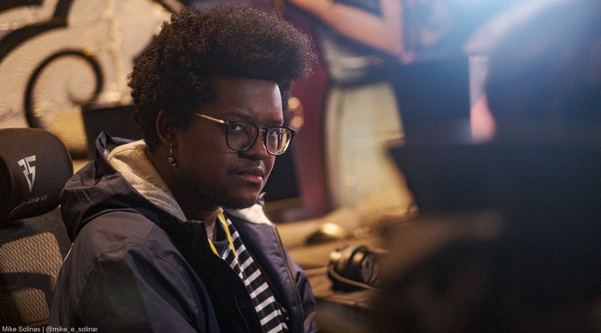 Mike! at Home tweet media