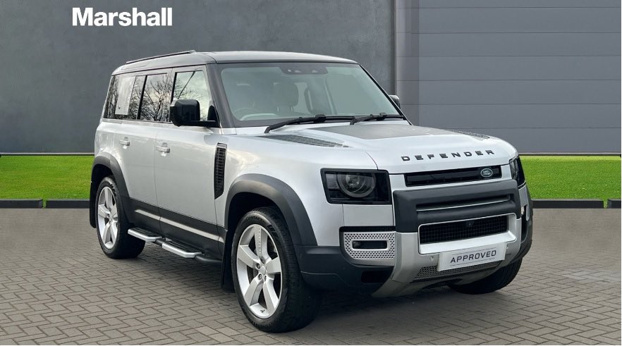 MMGLandRover's tweet photo. #DefenderOfTheWeek at Marshall #LandRover #Cambridge is this stunning 2021/21 110 Special Edition 2.0 D240 7-Seater.
Exceptional features include electric deployable towbar, 10" touch screen, 3D Surround Camera with 360 View, and much more. https://t.co/8KxAhvckm7