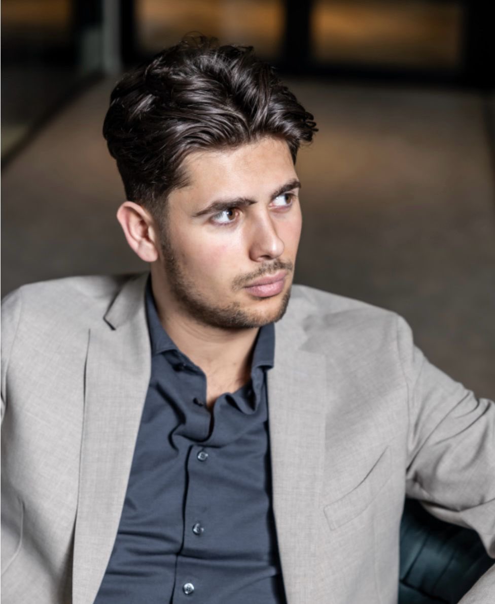 I.v.m. de paasdagen morgen koopzondag in Leeuwarden! Kom langs voor een gezellige shopbeleving✨

#janeringakleding #janeringa #leeuwarden #sneek #mannenmode #fashion #luxury #friesland #style #shoplocal #service #heren #menstyle #luxury