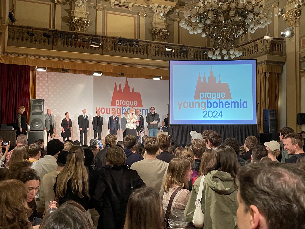 Dr. David McChesney (@ravenfinearts) on Twitter photo #RavensInPrague24 Award Winning Ensembles. Choir &Strings earn Silver with the Band earning a Gold. ā¦<a href="/RavenscroftNC/">Ravenscroft School</a>ā© #RavensInPrague24 Award Winning Ensembles. Choir &Strings earn Silver with the Band earning a Gold. ā¦<a href="/RavenscroftNC/">Ravenscroft School</a>ā©