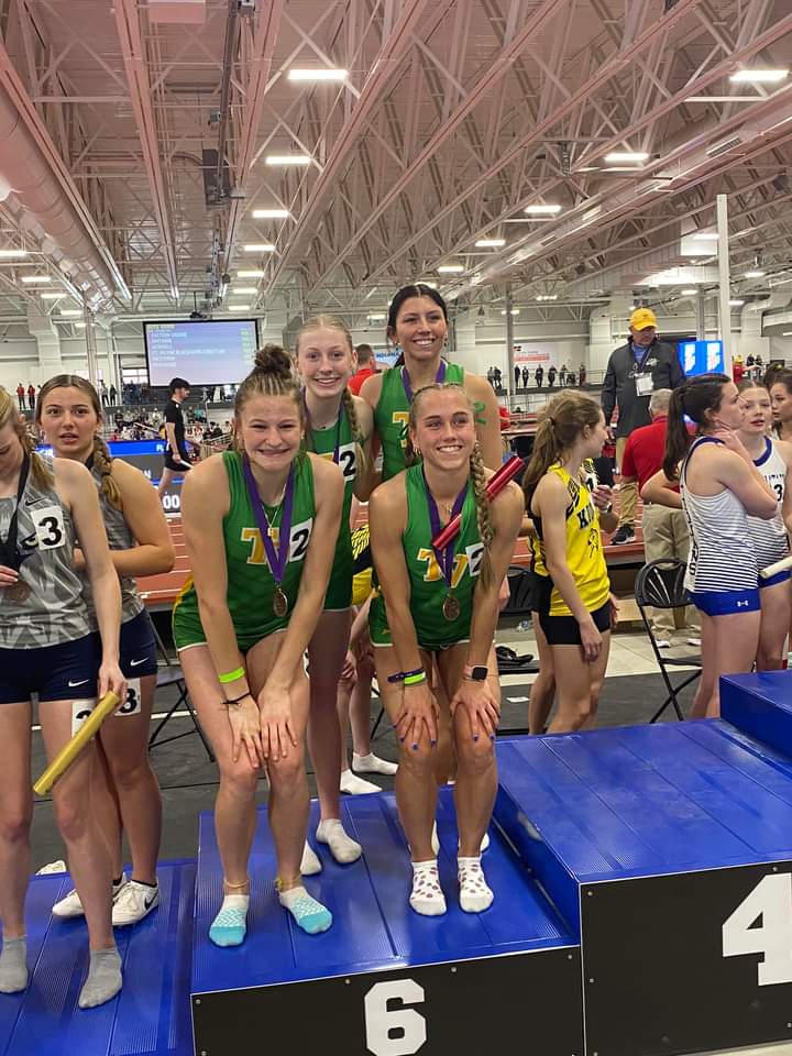 These girl came in 6th place in state! 4x400! Congratulations girls!!