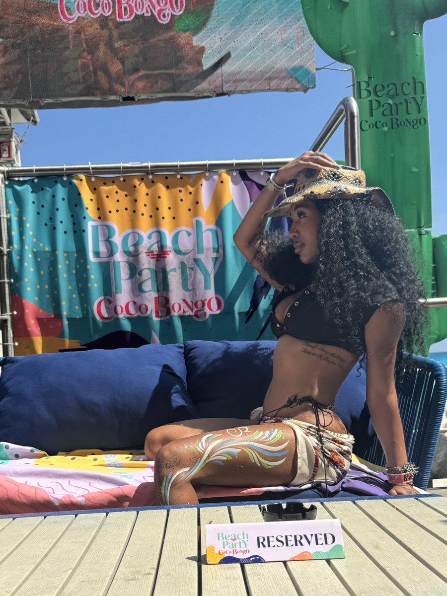 tordrobe tweet media