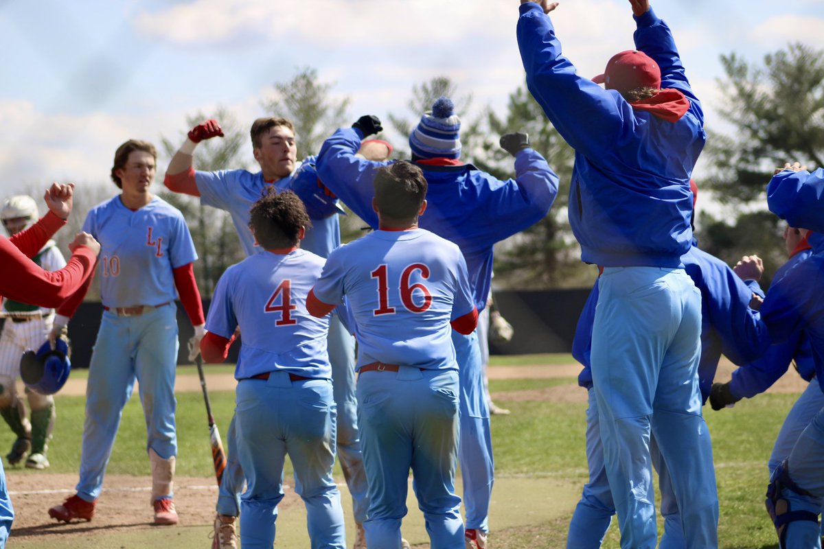 Loggers take game one of the series 11-6 ✅ 

WP - Danielson - 4.2IP 3H 0R 0ER 9K 

McMasters - 2-5 2HR 3RBI 2 R 
Pohlman - 3-5 HR 3RBI 2R SB 
Hurst - 2-4 RBI BB 2SBs 

Game 2 starts in 25 minutes ‼️