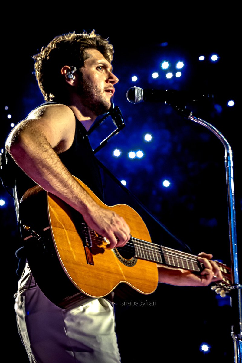 Niall Horan on stage in Munich! #TSLOTMunich #TSLOT #TheShowLiveOnTour
