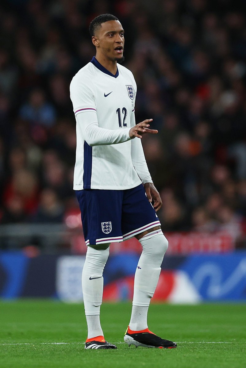 EzriKonsa's tweet image. I’ve dreamt of this moment since I was a kid. To make my debut and wear the England shirt is something I’ll treasure for the rest of my life. 🏴󠁧󠁢󠁥󠁮󠁧󠁿❤️