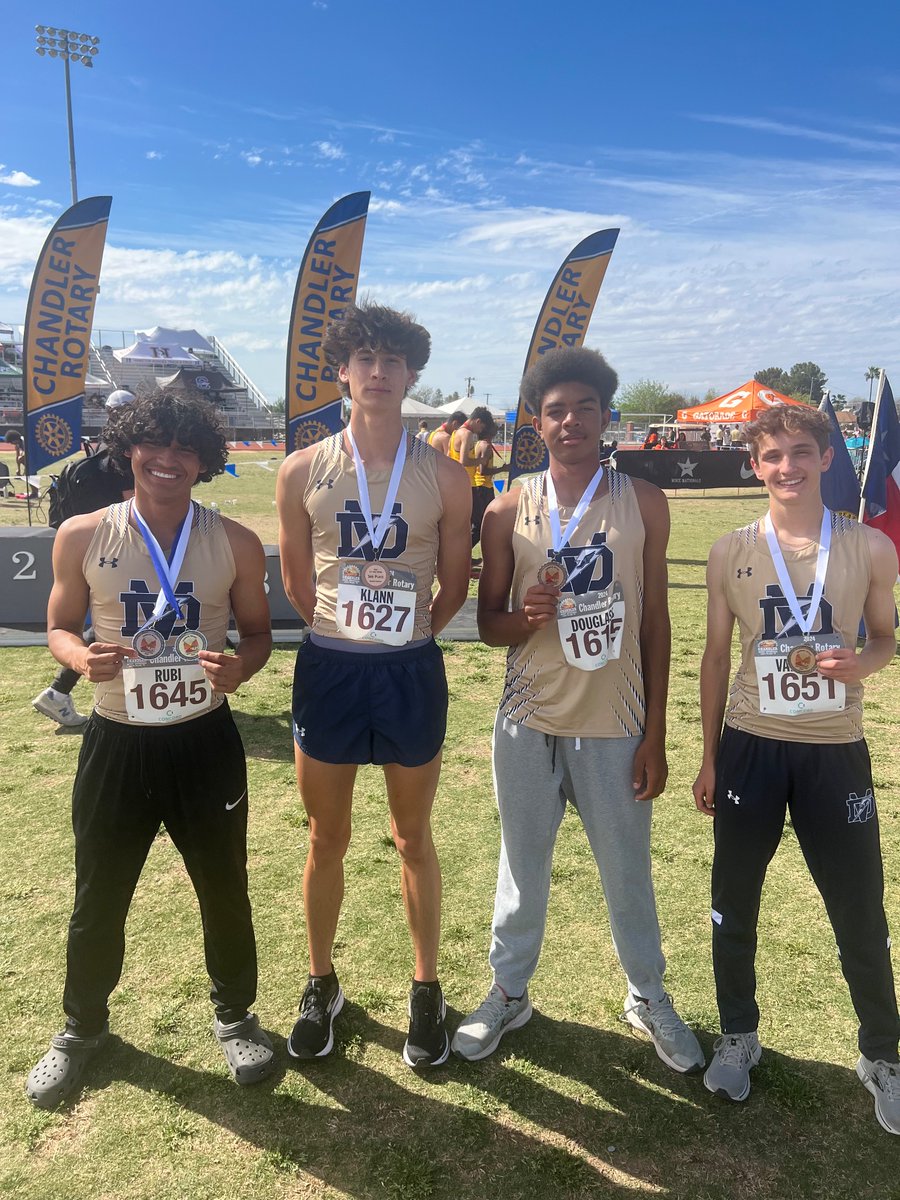 DV Thunder Track tweet media