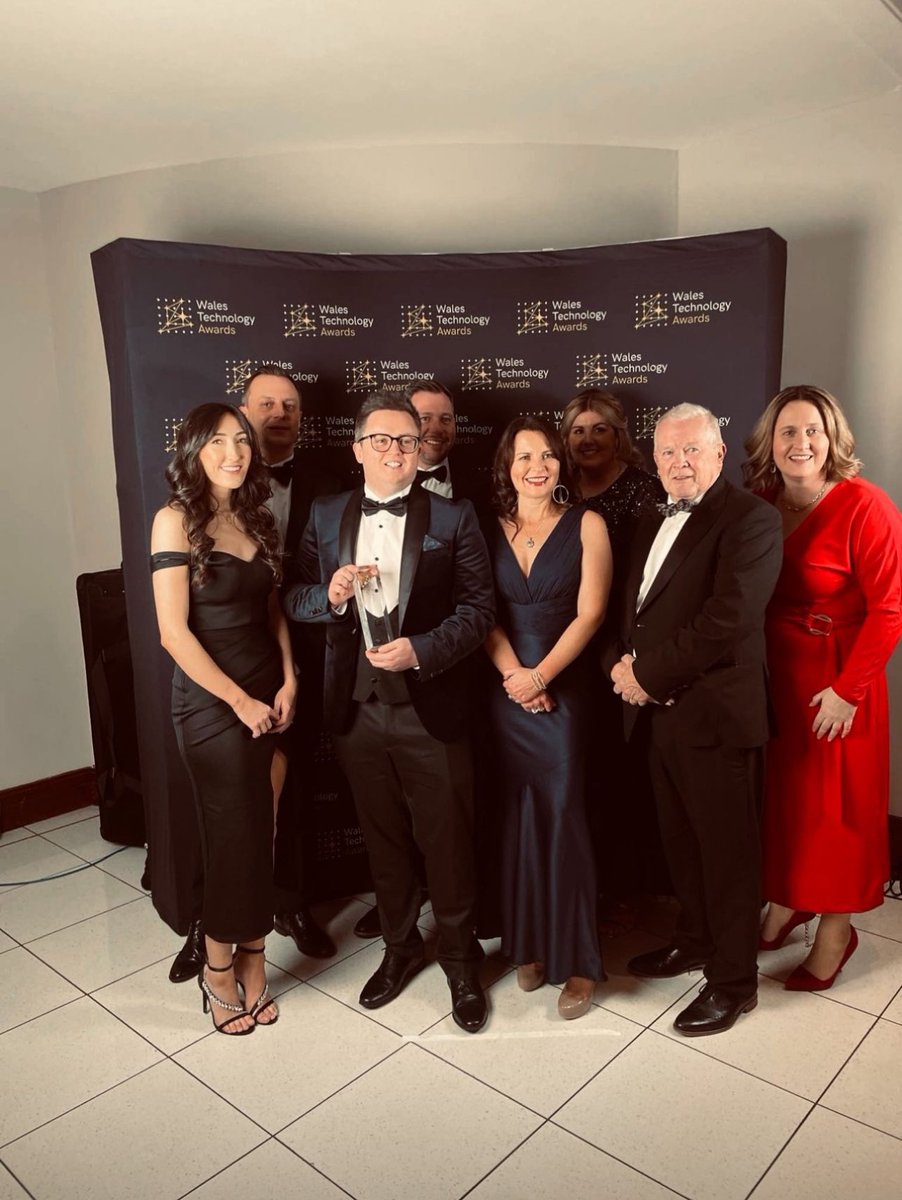 Vɪᴄᴛᴏʀɪᴀ Mᴀɴɴ tweet media