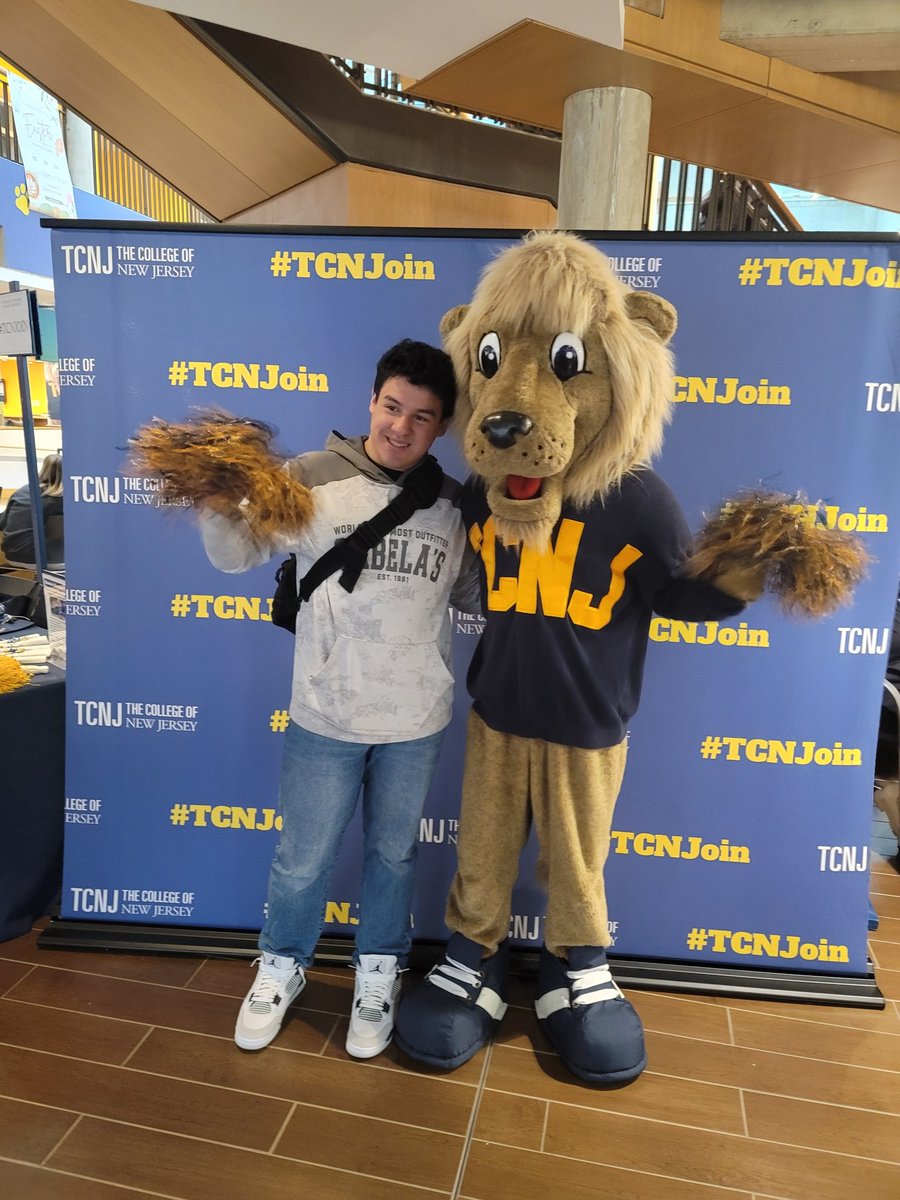Had a awesome day @TCNJ open house today, where I was able to get more insight to their academics, school atmosphere, and life on campus.