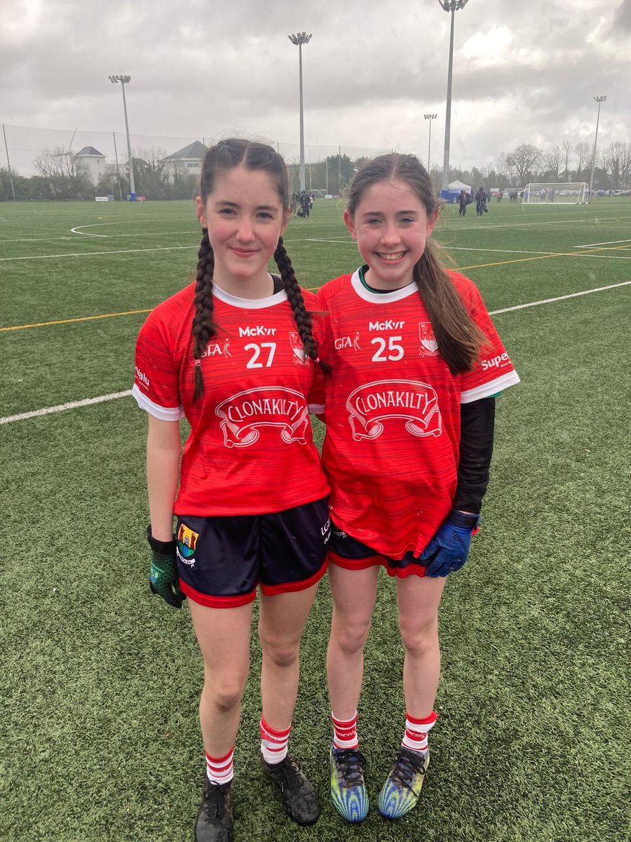 Well done to Cork U14B team today and especially Valley Rovers Ladies Football players Alesha Cronin and Emma Fenton who played against the 5 other Munster counties in stage 1 of the Munster Championship in UL. 👏👏👏💪💪💪🙌🙌🔴⚪️🔴⚪️ @westcorkladies @CorkLGFA @MunsterLGFA