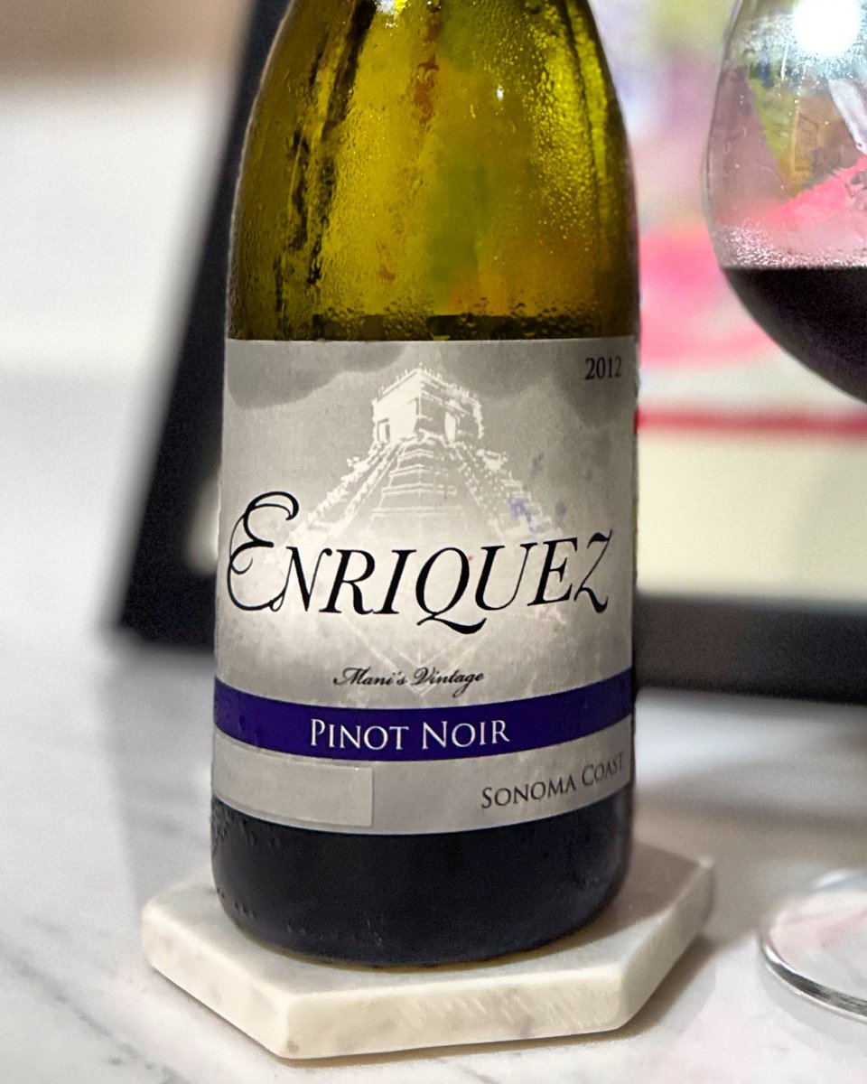 Recently enjoyed this 2012 Enriquez Estate Sonoma Coast Pinot Noir and it drank beautifully. Loved the layers of complexity that have evolved from being 12 years old while maintaining the freshness that’s characteristic of a Sonoma Coast Pinot. Cheers to a great weekend! 🍷 Pic…