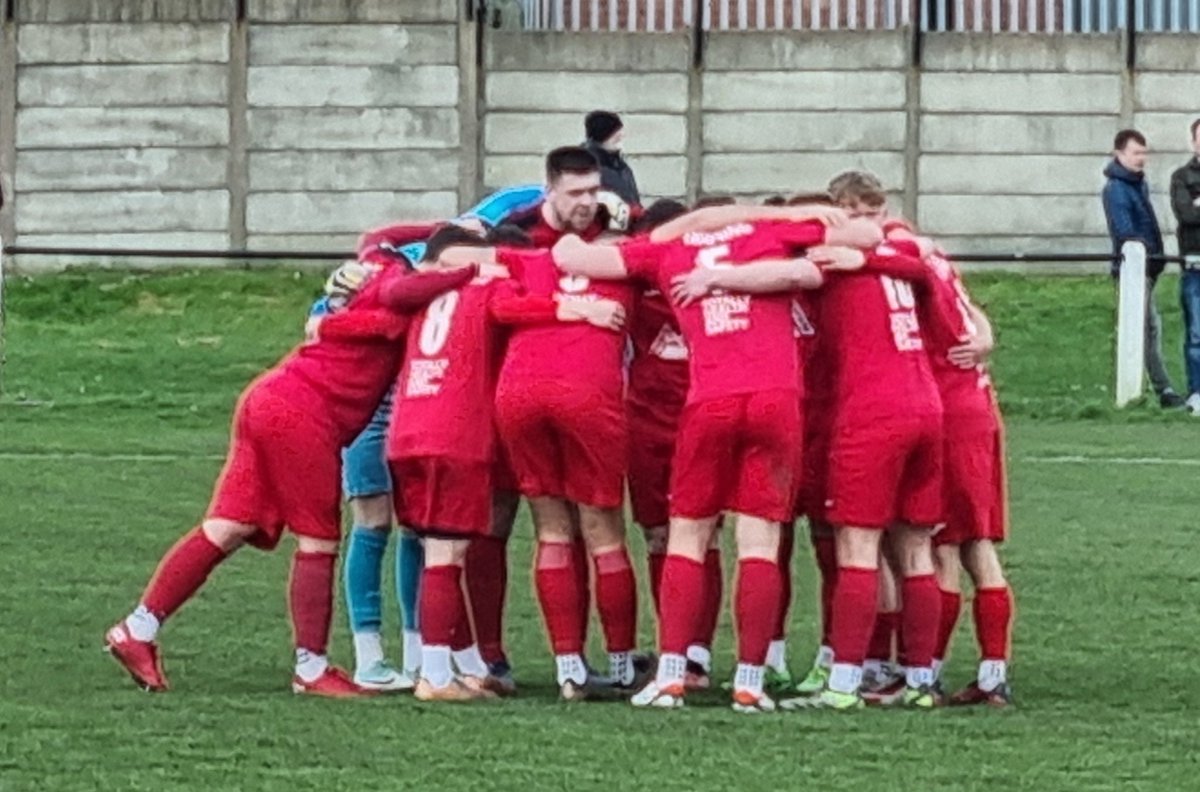 WorsbroughBFC's tweet image. No time to dwell on today's defeat as we face 3 home games at The @trainedsocials Stadium in the next 10 days.

We look forward to welcoming @Swallownest_fc on Weds 27 March, @Horbury_TownFC on Sat 30 March &amp;amp; @DronfieldTownFC on Weds 3 April.

3 absolutely cracking games.

#9TOGO