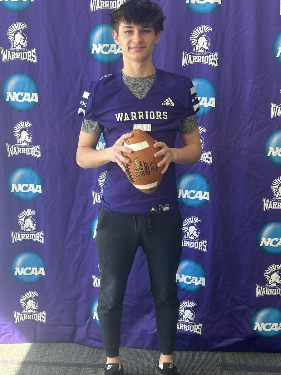 Thanks for the junior day visit! @Coach_Spencer11 and @WinonaState_FB