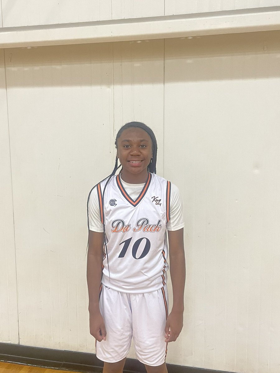 ‘27 guard Janai Mumphery (14 points) was able to lead NSG Wolfpack to a come from behind win over PRO Elevation 50-48.