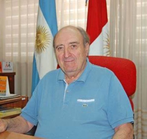 UCRCBA's tweet photo. El Comité Central de la UCR Córdoba despide con gran pesar a Héctor Luis “Negro” Laborde, ex intendente de Vicuña Mackenna. Nuestras más sinceras condolencias a sus familiares y amigos. https://t.co/s4H1EvGgLf