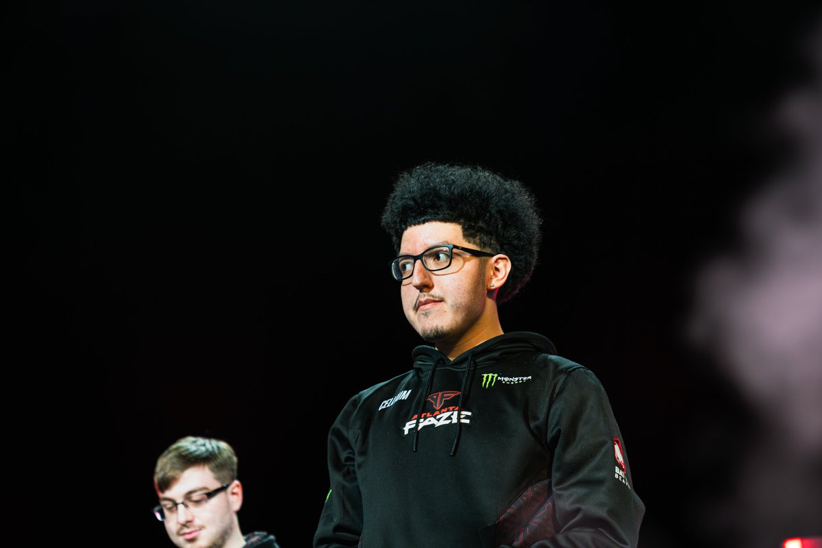 Cellium on Invasion Search &amp; Destroy vs. NYSL:

8/2 KD
5 streak
8 non-traded kills

🤏