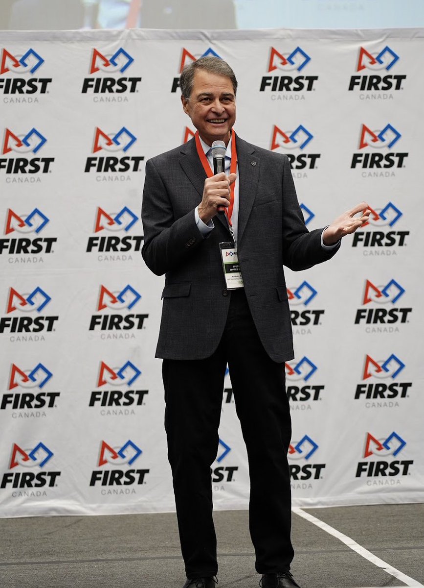 Opening ceremonies at the 2024 North Bay FRC Event! Thank you Dr. Kevin Wamsley President of <a href="/NipissingU/">Nipissing University</a>, Paul Healy President of Redpath Americas #RedpathMining, the Honourable <a href="/AnthonyRota/">Anthony Rota</a>, North Bay Mayor Peter Chirico and FIRST Team 5672