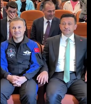 AKP'nin seçim vaadi: Her emekli, astronotla 1 gün geçirebilecek