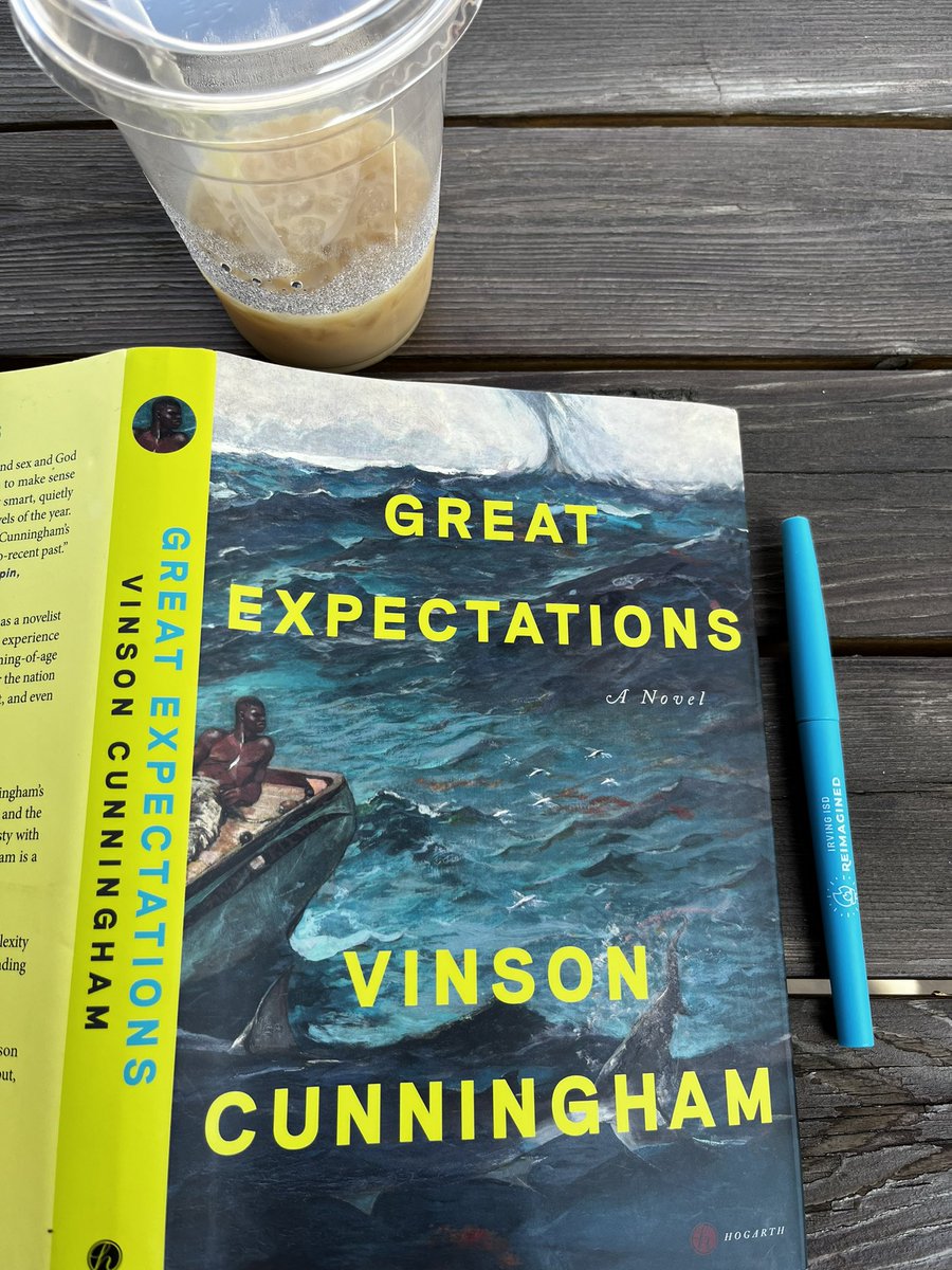 I am loving #GreatExpectations by @vcunningham . ✅ Style reminiscent of Henry James ✅ Fictionalized version of Obama at center of narrative ✅ Flashback to 2008 when the world seemed so full of promise and optimism 😭😭