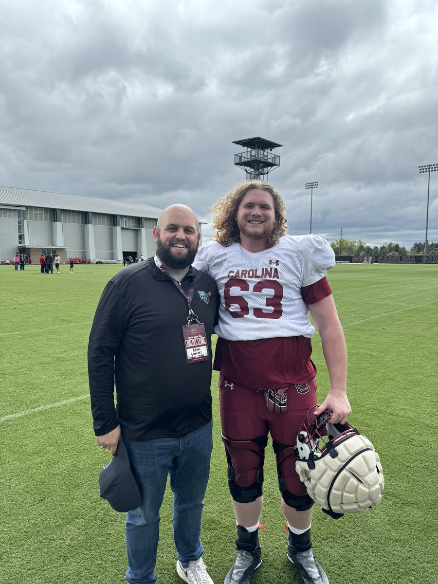 Good seeing @ParkerLawson15 at @GamecockFB practice today. Thank you @CoachSBeamer for a great clinic! Appreciate what y’all do for high school coaches and how open and welcoming the program is.