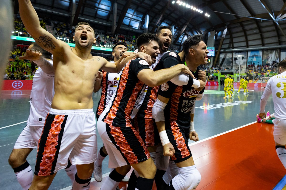ElPozoMurcia_FS's tweet photo. 🔴⚪🏆 #MareaRoja mañana tenemos una cita para la historia

Es NUESTRO MOMENTO 🔥🔥🔥
#Final #CopadeEspaña
🕡 18.30 horas
🆚 @FCBfutbolsala
🏟️ P. Deportes Cartagena

#ElPozoEresTú #35AñosJuntos https://t.co/EoTK6AgtLe