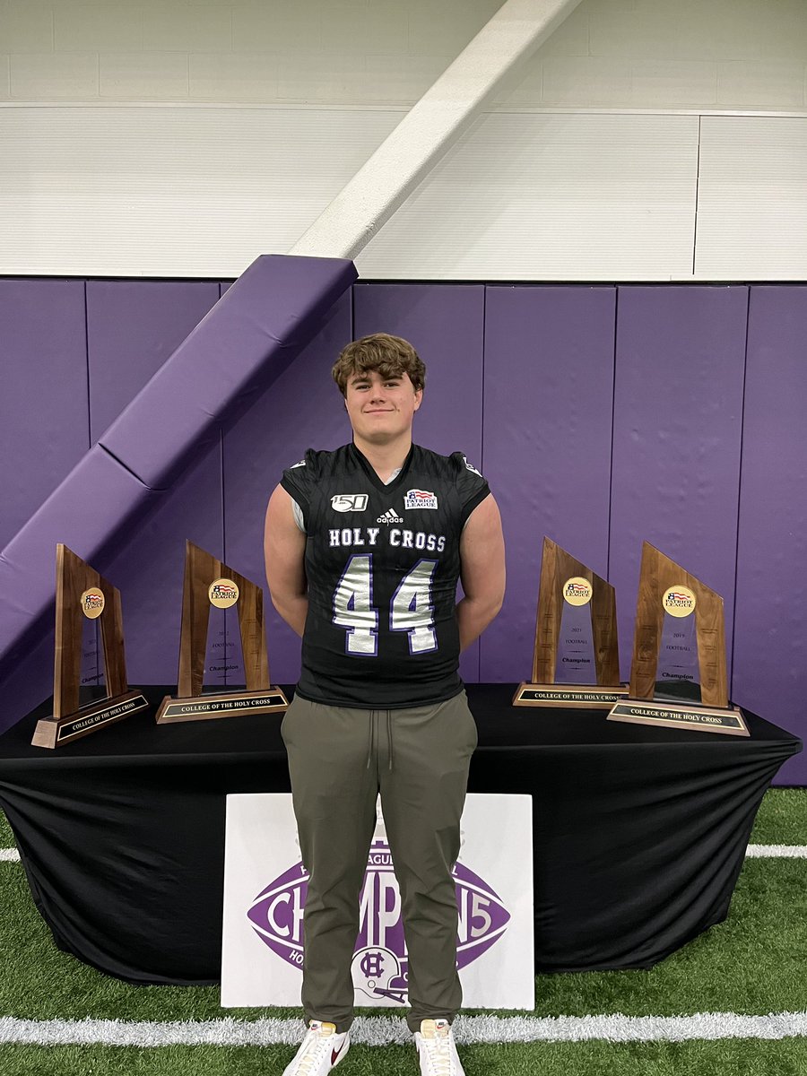 Grateful for the opportunity to attend @HCrossFB Junior Day. Thank you @ValdamarTBrower @CoachDresner @CoachDanCurran @CoachSchell_ @CoachVaganek @_gabgervais can’t wait to be back on campus this spring! @KMHSFootball @CoachMeisse @CoachSalvaa @GoldenUkonu @PrepRedzoneNY