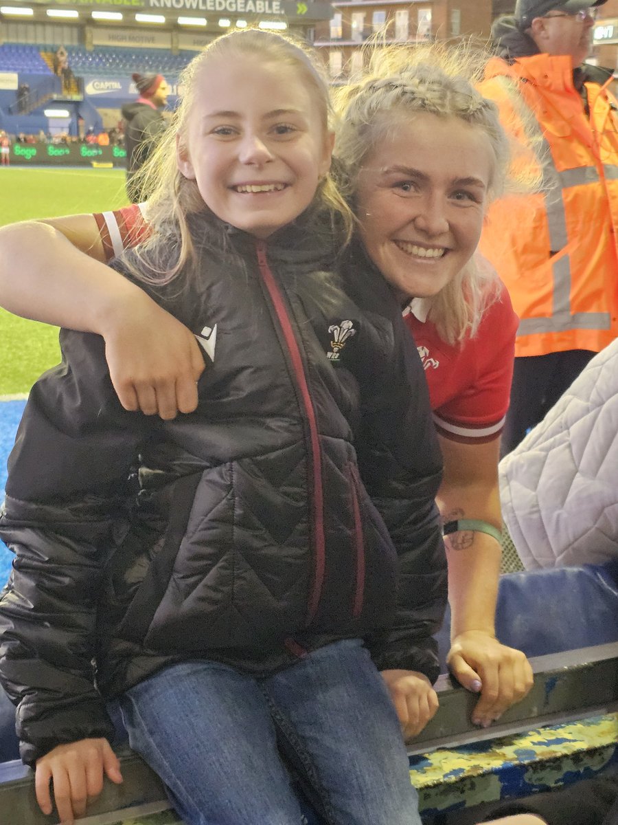 Matilda was made up to meet her Hero @AlexCallender3
& double impressed she remembered her from last year and took the time to speak to her, twice! (Matildas such a stalker 🤣) 

#matilda #Wombat #opensides #number7s #thisgirlcan #thisgirldid