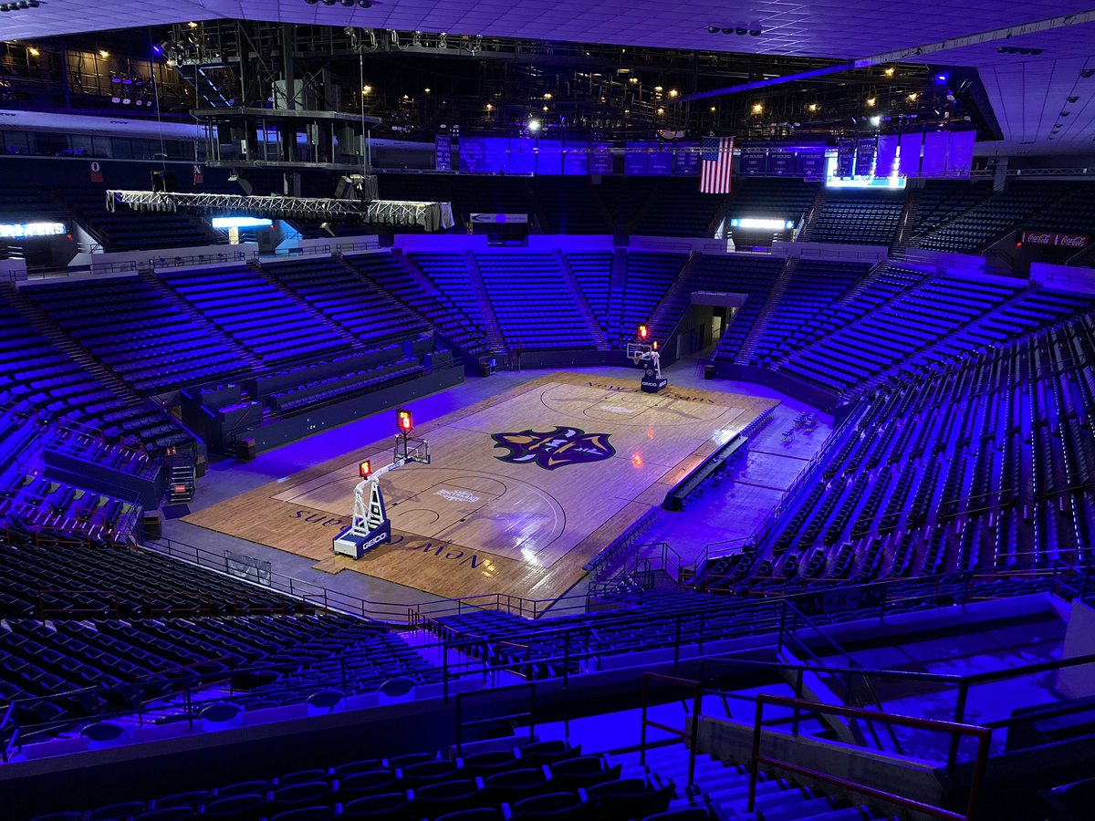 jacksonsowards5's tweet photo. After a great visit, I am proud to say that I have an opportunity to play D1 basketball at the University of New Orleans. @CAA_Bball_Ok @OkieBall_1 https://t.co/6BTAjXbQWj