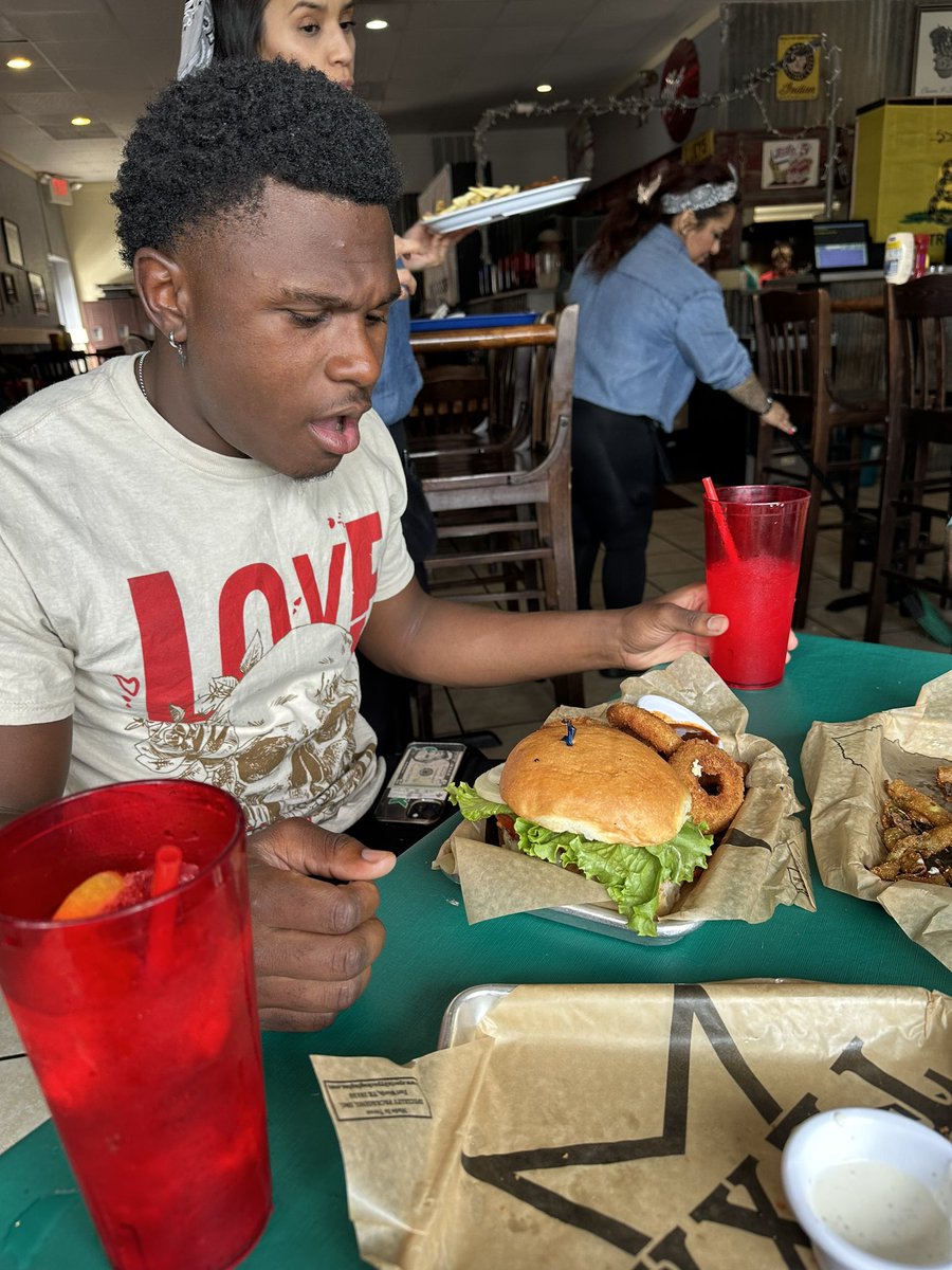 rashadbobino44's tweet image. It was one eventful weekend at the State Powerlifting meet! @JohnatonHaywoo2  PR, had great eats and had a life time experience in Abilene!! This year was a learning experience, but next year will be our year!!🐏🐏💪🏾💪🏾🔥🔥💚🤍💚🤍#maydeforthis