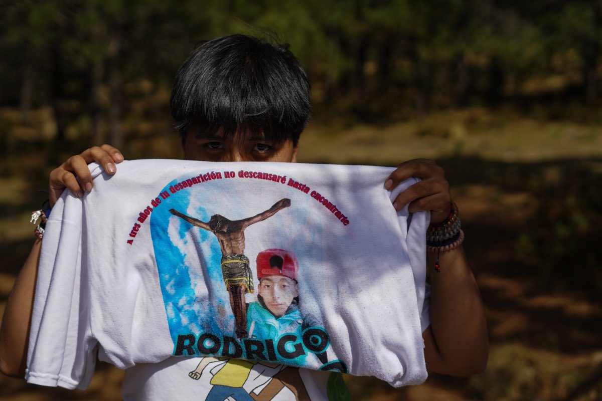 👩‍Ana Rico todavía tiene la pulsera que fue regalo de su hermano. 
Él desapareció en septiembre de 2019, cuando iba en peregrinación hacia Chalma. 
Hoy, ella sigue su búsqueda, con la pulsera de su hermano como recuerdo.
✍️Un trabajo de <a href="/ulisessscm/">ulises mtz</a>
⬇️⬇️⬇️
shorturl.at/mvHNR