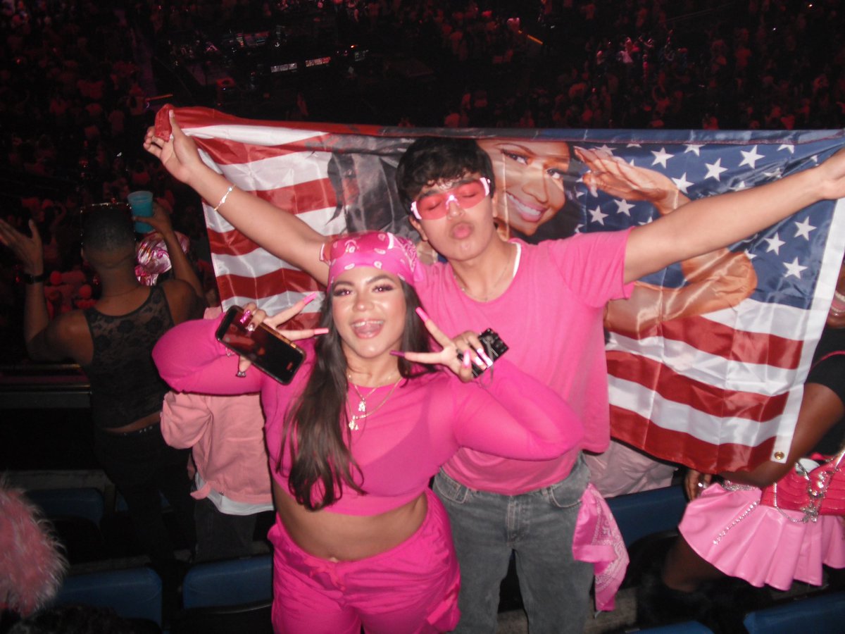 someone pls help me find them!!! i asked to take a pic but we got distracted and never got to ask for any socials 😭 #gagcity #GagCityOrlando <a href="/NICKIMINAJ/">Nicki Minaj</a>