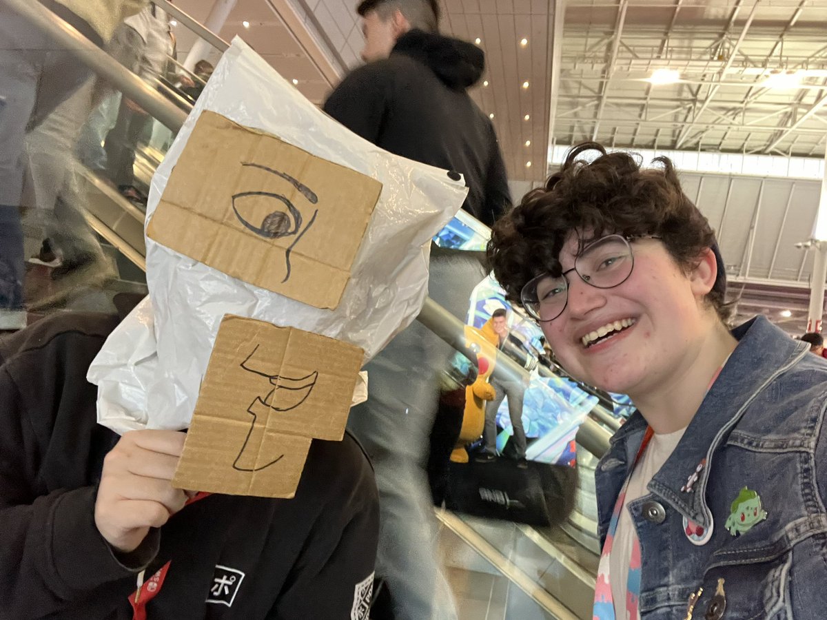 Met a YTTD fan in the wild!! Shoutouts to @SaltyButSad!!! 😎🥳🥳