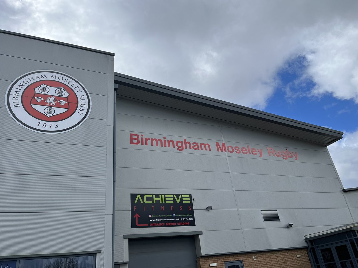 The <a href="/MWChoirs/">Military Wives Choirs</a> were in amazing voice as they entertained fans <a href="/MoseleyRugbyFC/">B'ham Moseley Rugby</a> today. #SingShareSupport.
