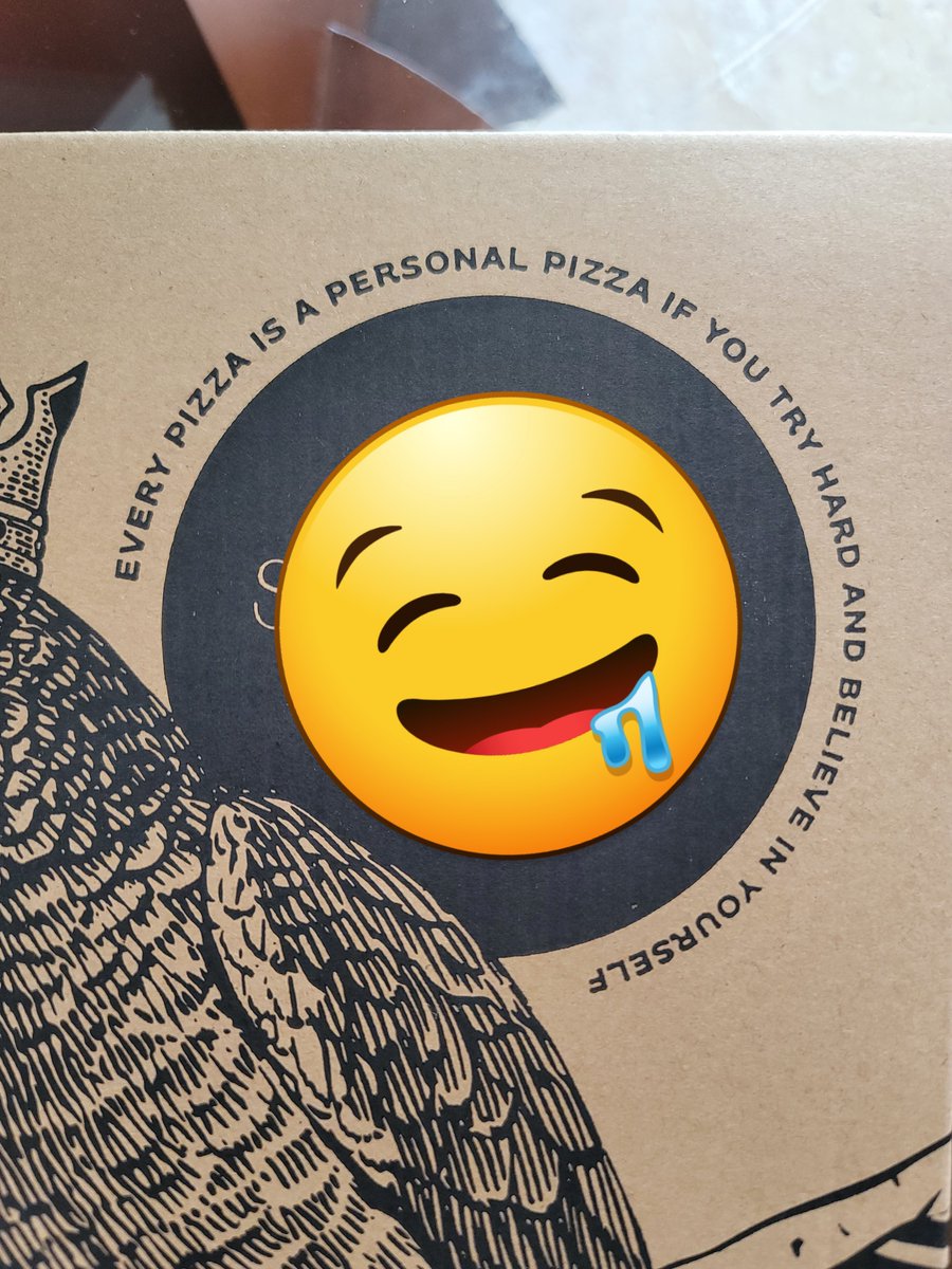 FraGuaR_'s tweet photo. "Every pizza is a personal pizza if you try hard and believe in yourself" https://t.co/cEUN8EV8he