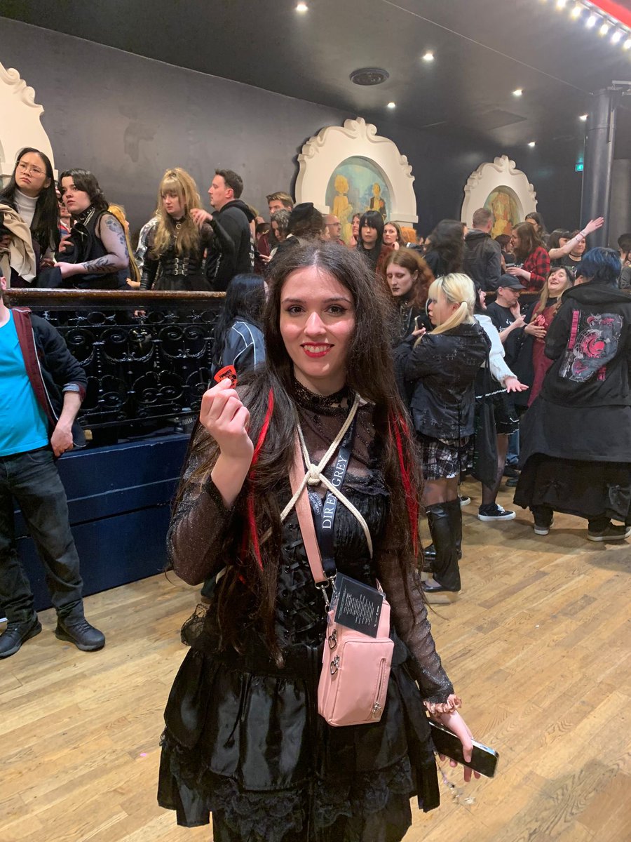 keromerby's tweet image. NO ASIMILO NO ASIMILO NO ASIMILO #DIRENGREY #UROBOROS #WITHERINGTODEATH TENGO LA PÚA DE DIE AAAAAAAAAAAAA