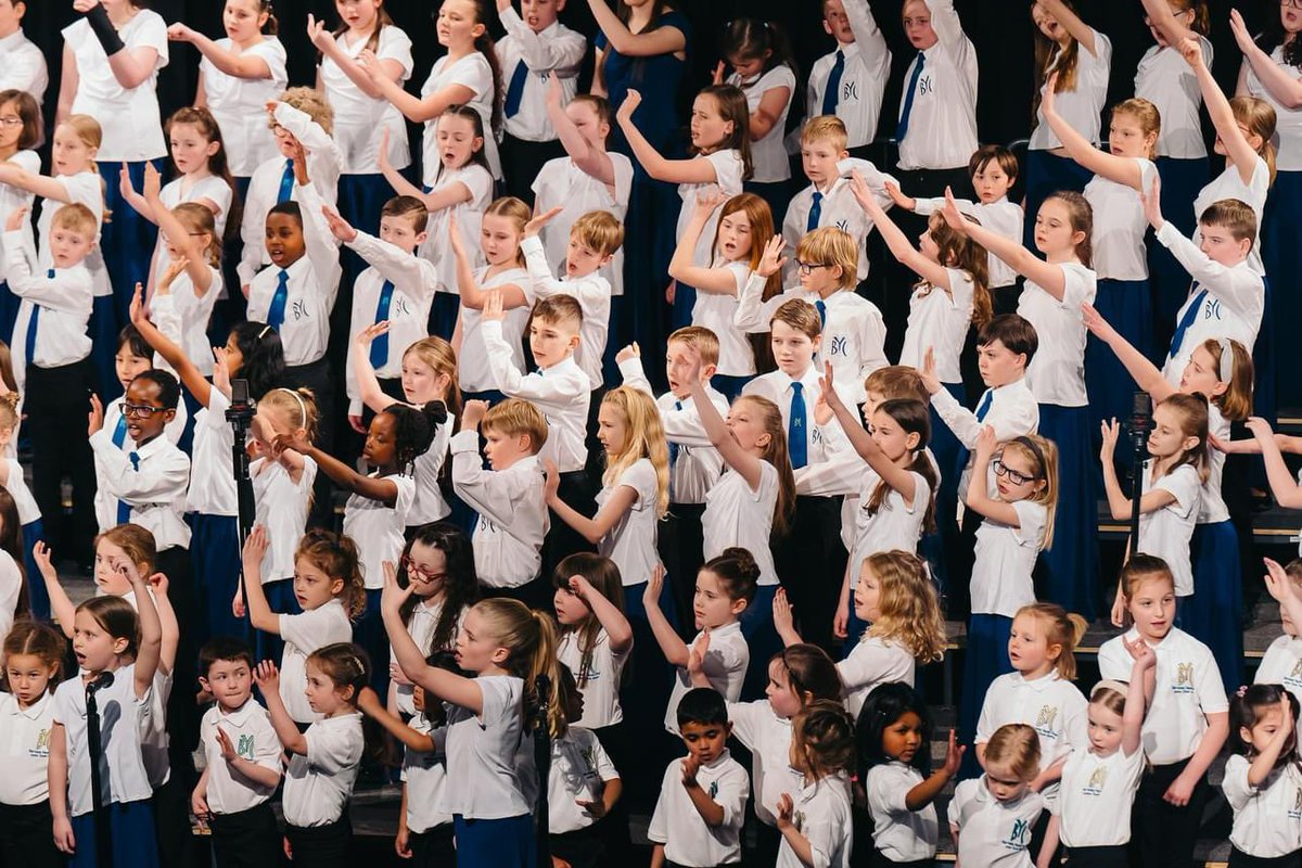 Barnsley Youth Choir tweet media