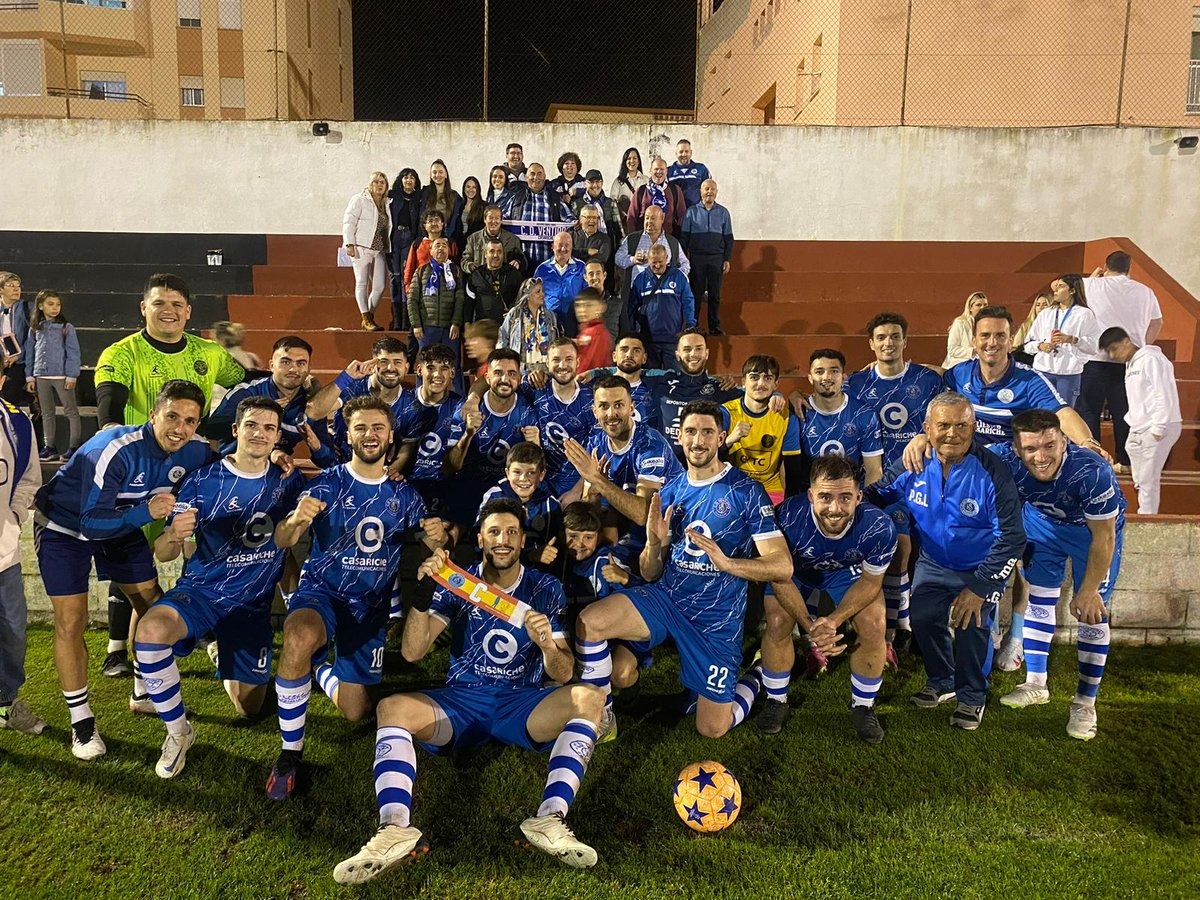 La 📸 en tierras gaditanas 

𝑴𝒆𝒓𝒆𝒄𝒊𝒅𝒂 𝒚 𝒕𝒓𝒂𝒃𝒂𝒋𝒂𝒅𝒂 𝒗𝒊𝒄𝒕𝒐𝒓𝒊𝒂.
#VentippoSomosTodos