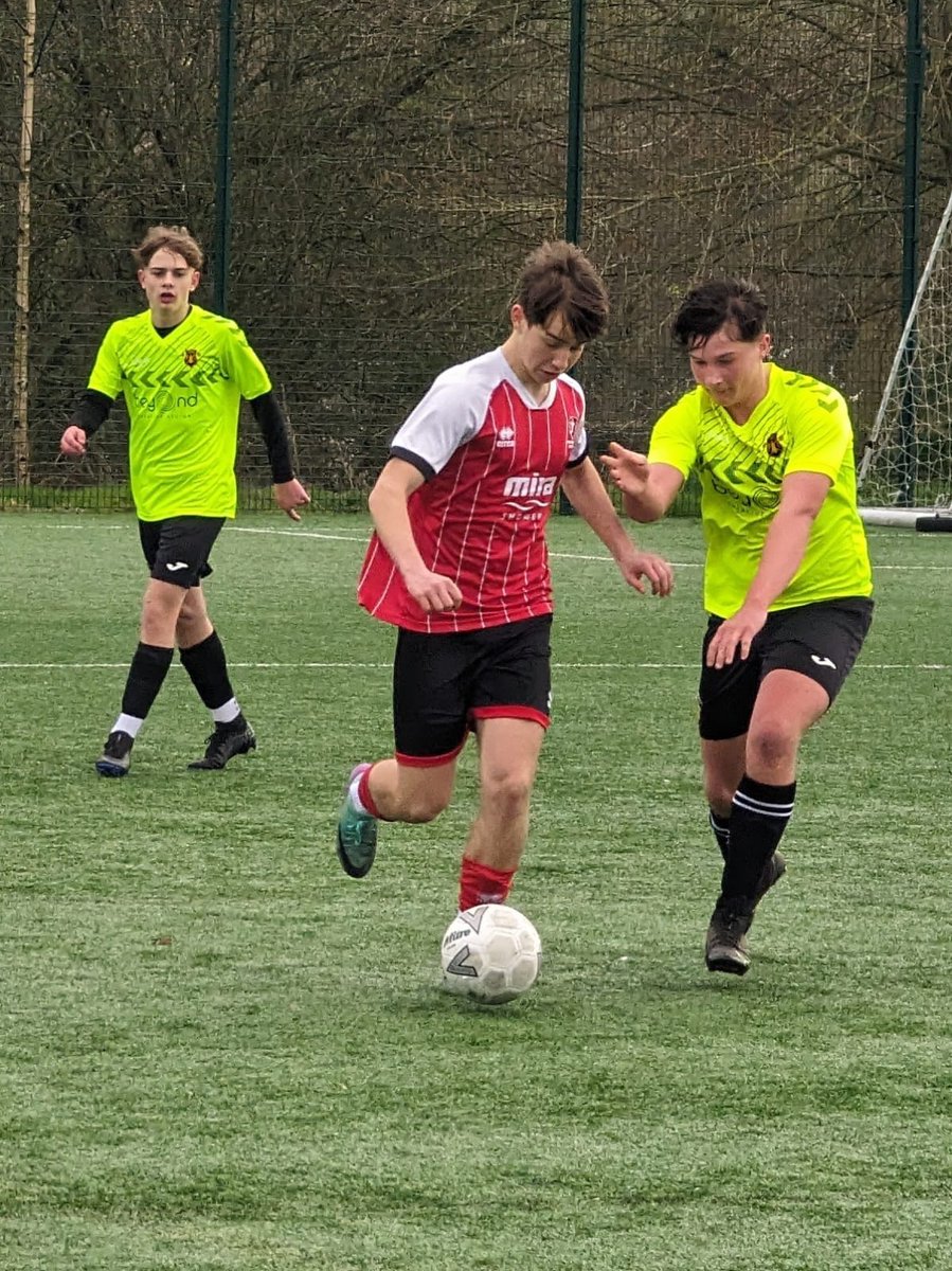 town_jpl's tweet image. Some action pics from todays game at Cheltenham Town. 
A fantastic performance from the lads, one very proud coach today.
Well played boys 👍⚽️⚽️