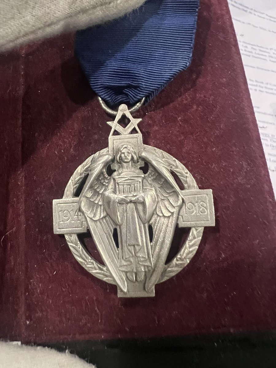 poly2847's tweet photo. Recent masonic Polytechnic related jewels added to our archive https://t.co/CX2P9RncII
