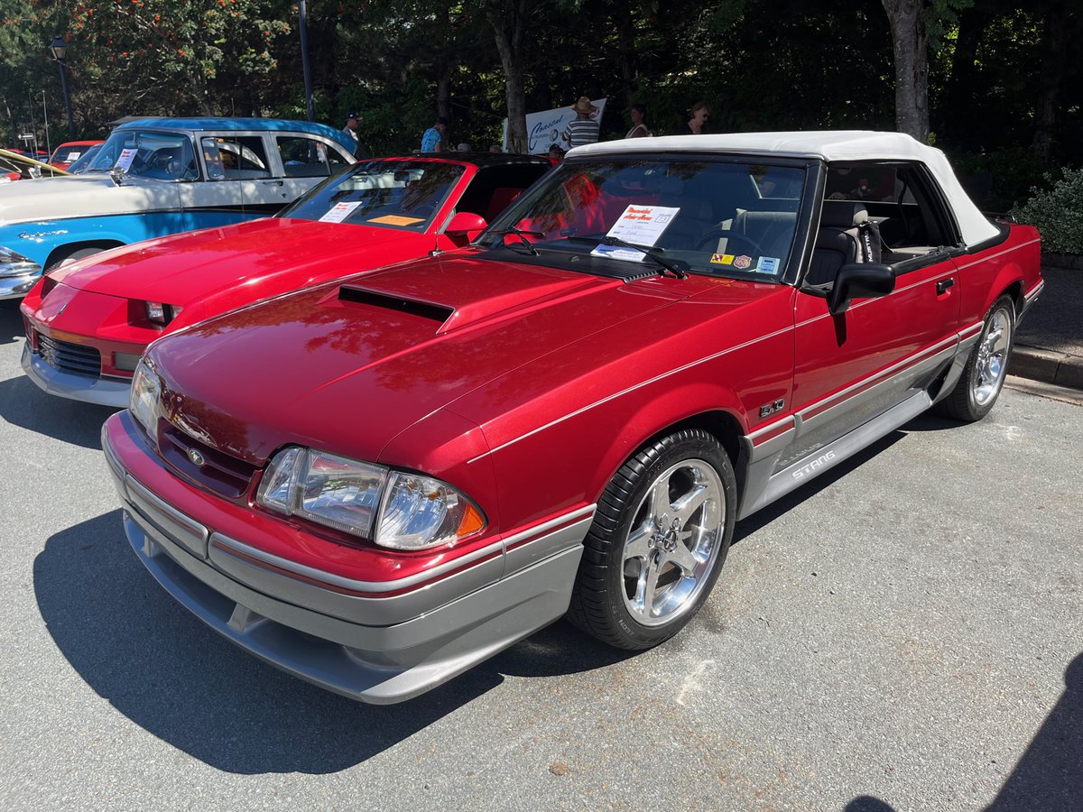 #caroftheday 1990 Ford Mustang Convertible, 5.0L, automaric. I took this photo at the Memorial Auto Show in Liverpool, Nova Scotia 2023 #carguycalvin