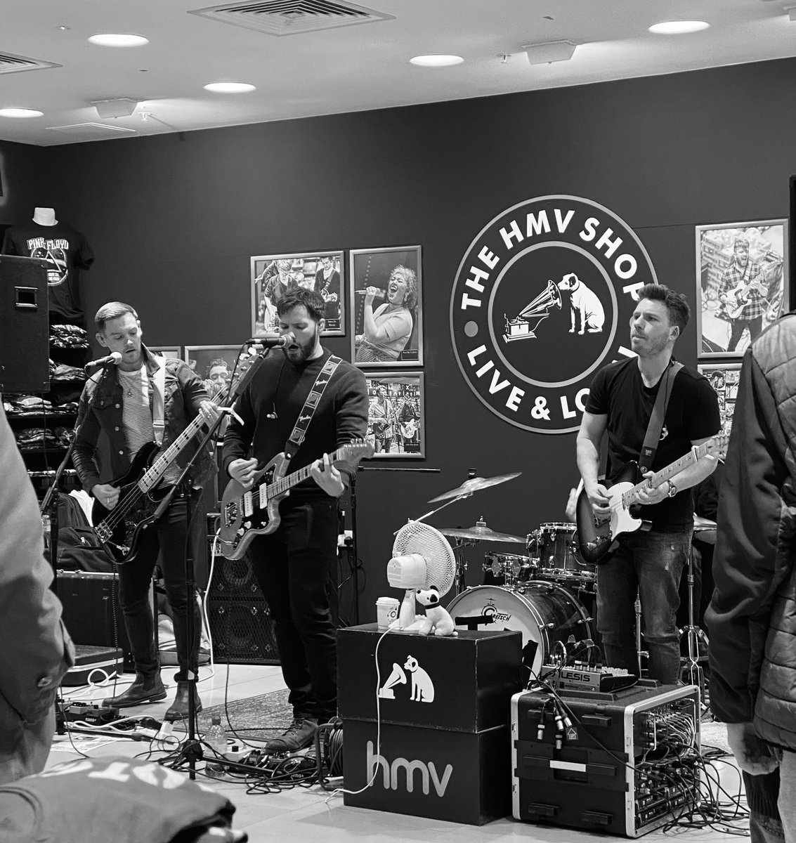 @hmvChester @ShitChester Band on today, think they were The Montagues. Great live music.
