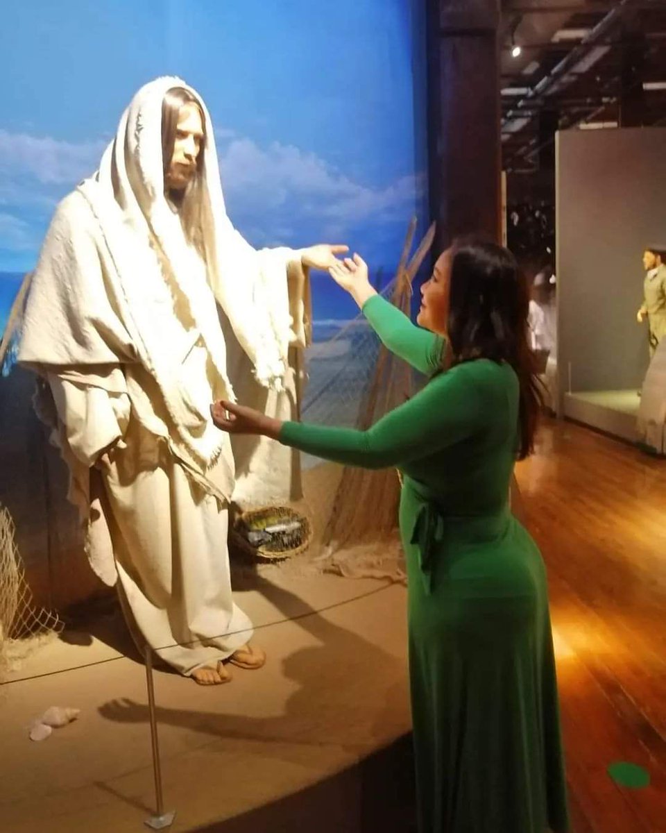 Como Elizabeth Rijo, tu próxima Diputada 2024-FP, quiero desearles a todos una Semana Santa llena de reflexión, paz y armonía. Que este tiempo sagrado nos llene de bendiciones y nos permita fortalecer nuestros lazos como comunidad en Higüey, provincia La Altagracia,