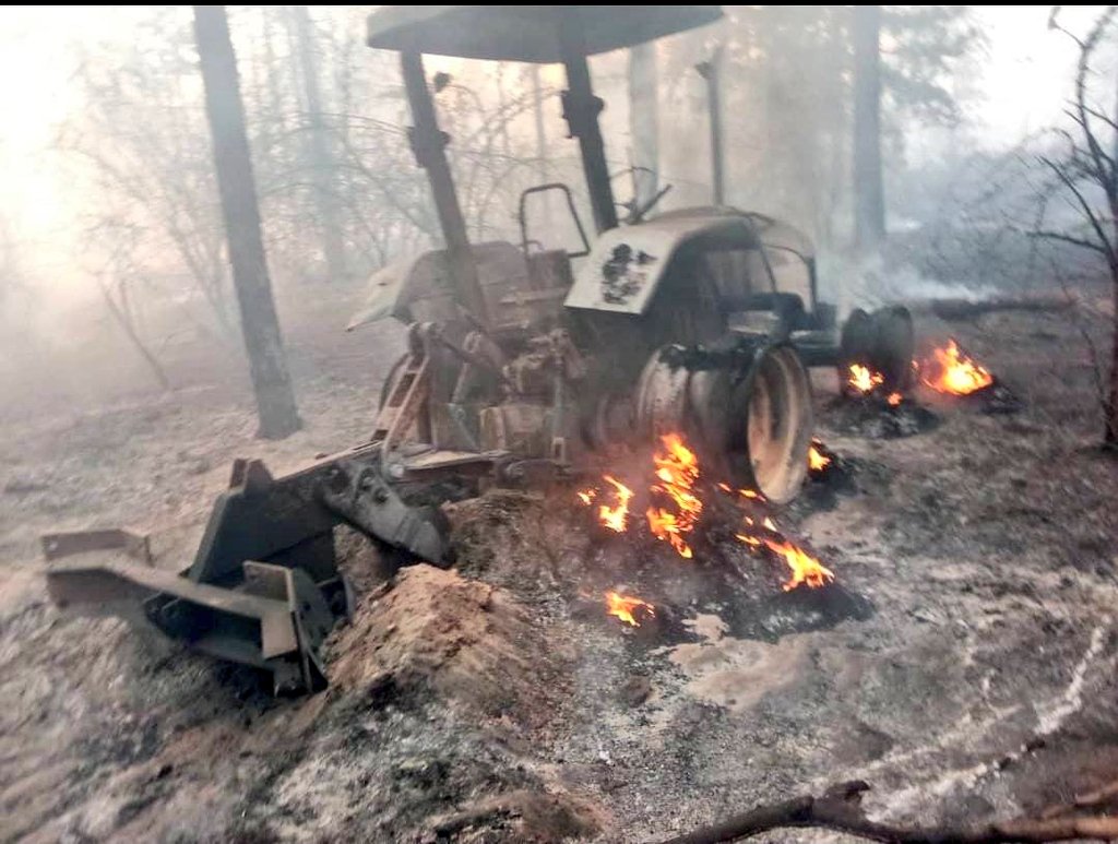 JeffCivira's tweet photo. #23Mar Los incendios en el bosque de Uverito al sur del estado #Monagas están fuera de control desde el miércoles. Autoridades han pedido a unas 180 familias del pueblo Uverito desalojar por medidas de precaución.
📸 y 📹: Cortesía https://t.co/n3VAxV2NGh