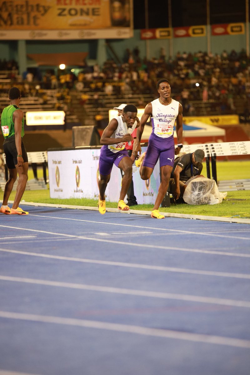 Kingston College concludes the #ISSAChamps2024 with a triumph in the 4X400m relay, securing victory in this year's championships.

#GKMSOnline #ISSAChamps2024