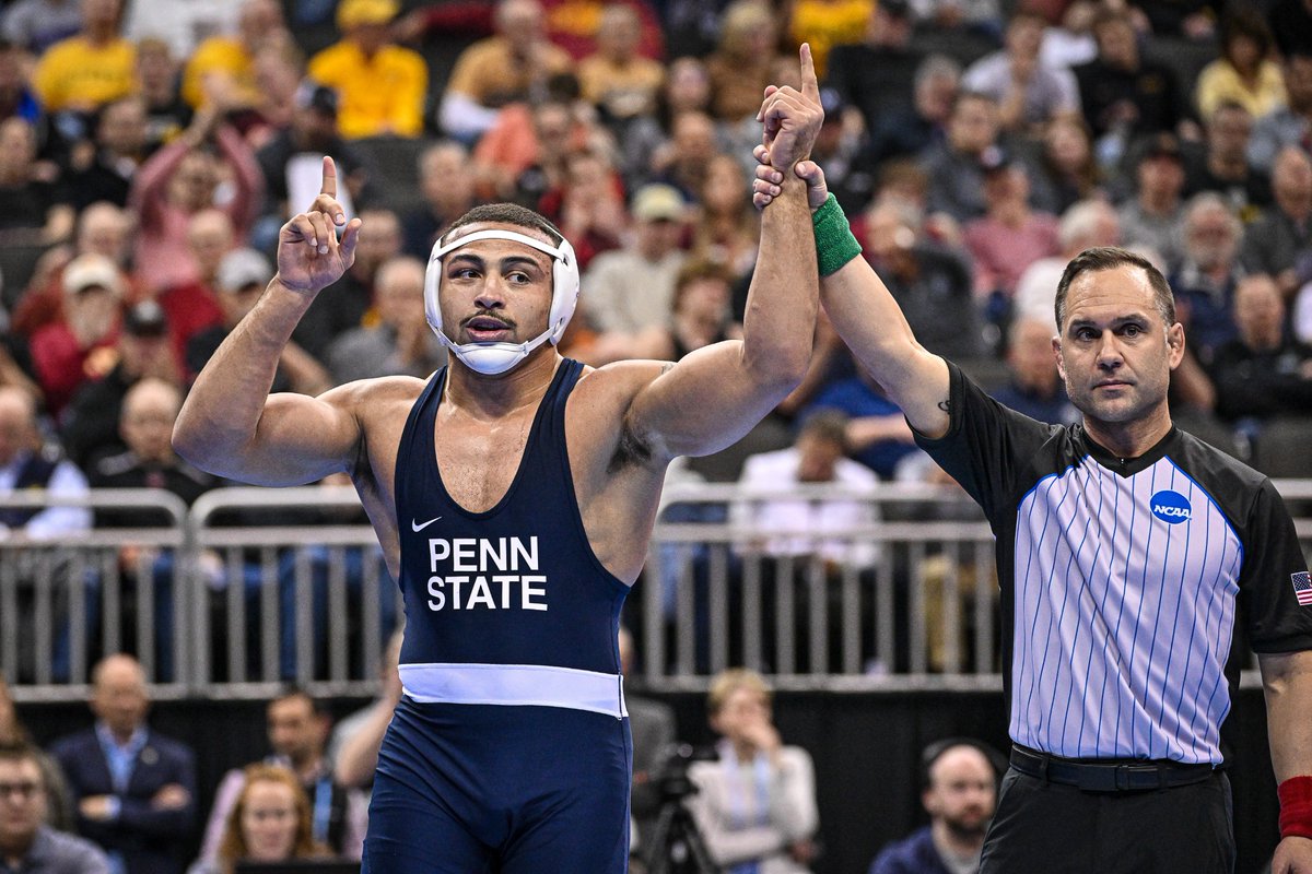 PennStateWREST's tweet photo. AARON BROOKS
2024 NCAA MOST DOMINANT WRESTLER
2024 NCAA CHAMPIONSHIP OUTSTANDING WRESTLER
#PSUwr https://t.co/SpXz43pFMg