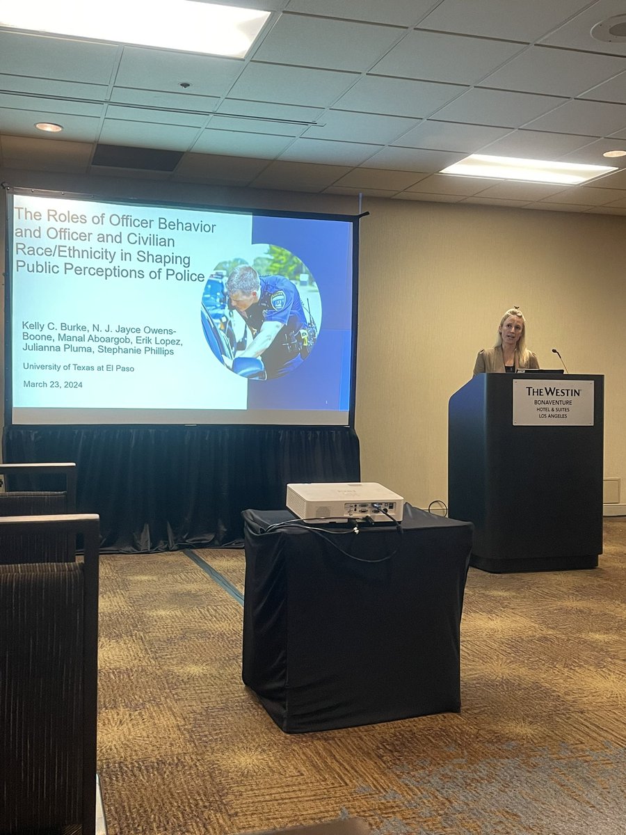 WhoIs_Jayce's tweet image. Kelly and I presented! #APLS2024 has come to an end, had such a great time and loved meeting everyone! #APLS2024SC