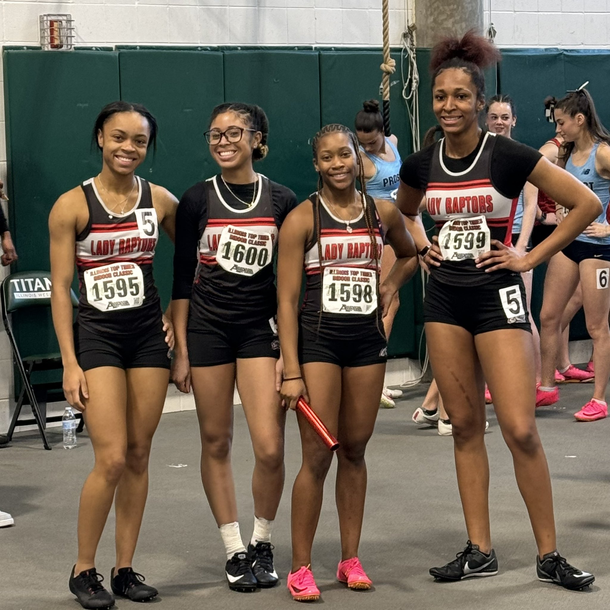 Lady Raptors Track Field on X Our 4x200 finishes 9th with a flat track PR 146.61 https t PdTZe355KY X