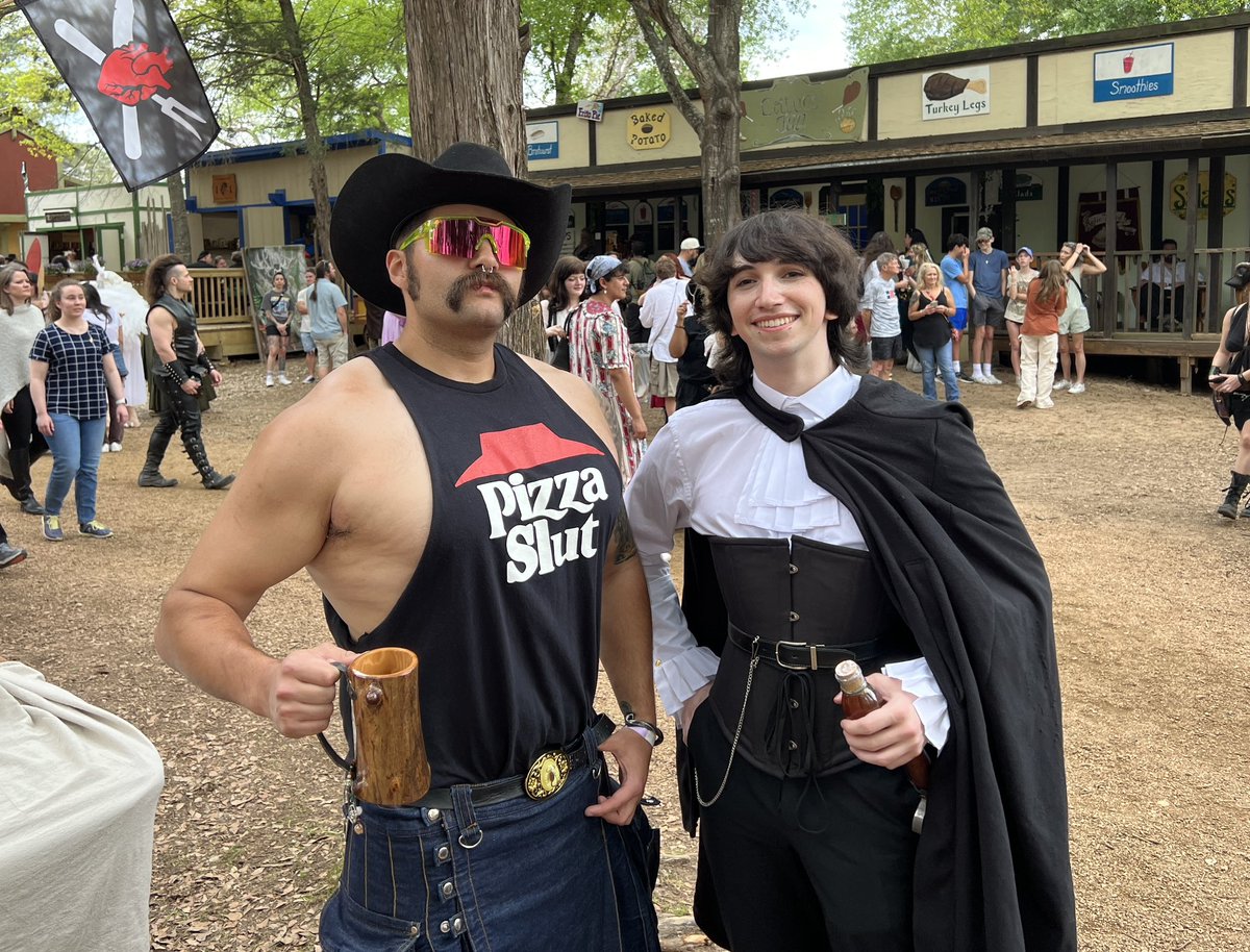 found the coolest guy at the ren faire