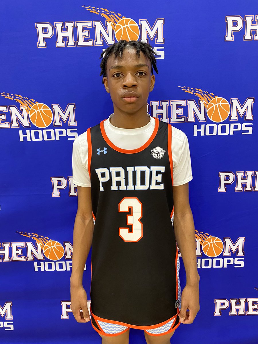 5’9” 2028 Semaj Parker (Palmetto Pride/Wilson) had an impressive R1 today, displaying his ability to create space for himself and convert at multiple levels. Twitchy athlete with a tight handle and smooth shooting mechanics. One to watch out of South Carolina

#PhenomMarchMadness